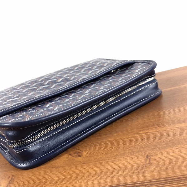 Go*ard toiletry bag