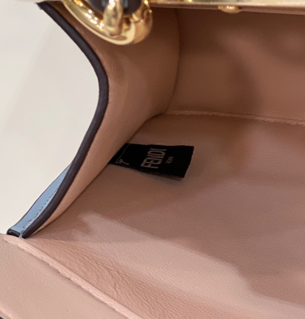 F**di peekabooiseeu-27x21x11cm