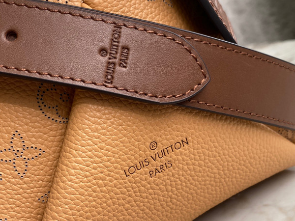 l0*is V*t0n beaubourg hobo mm