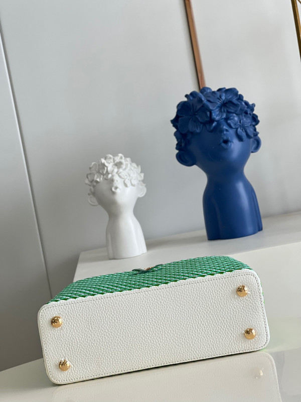 l0*is V*t0n capucines mm