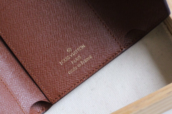 l0*is V*t0n victorine wallet