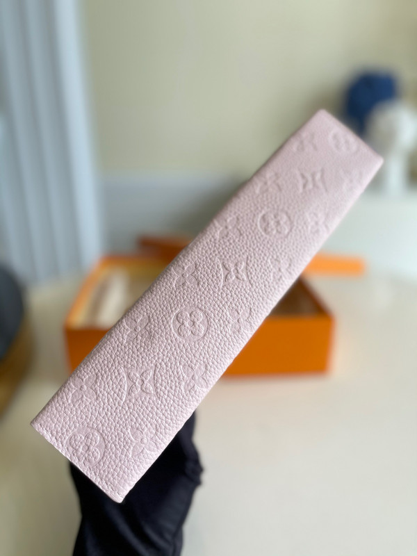 l0*is V*t0n pochette voyage