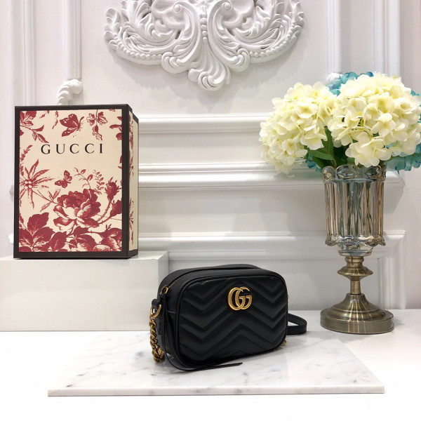 G*u*i gg marmont matelassé mini bag
