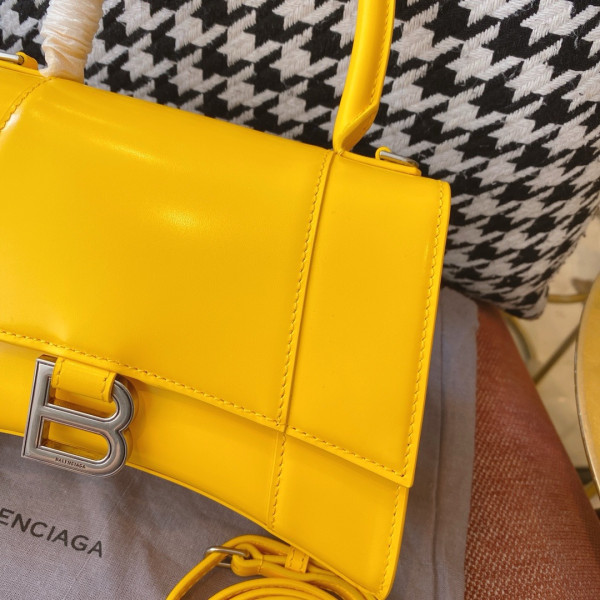 Ba*len*cia*ga hourglass xs / small size