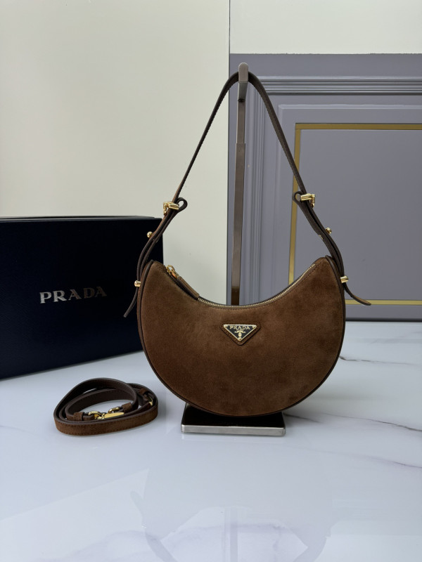 Pra*a arqué leather shoulder bag-22.5*18.5*6cm
