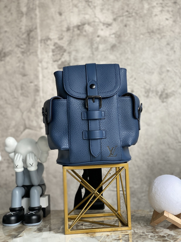 l0*is V*t0n christopher xs