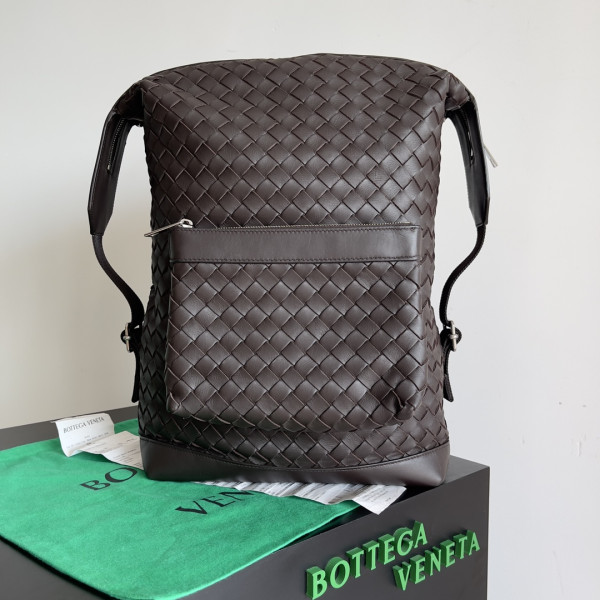 bo*te*ga Ve*ne*ta small intrecciato backpack