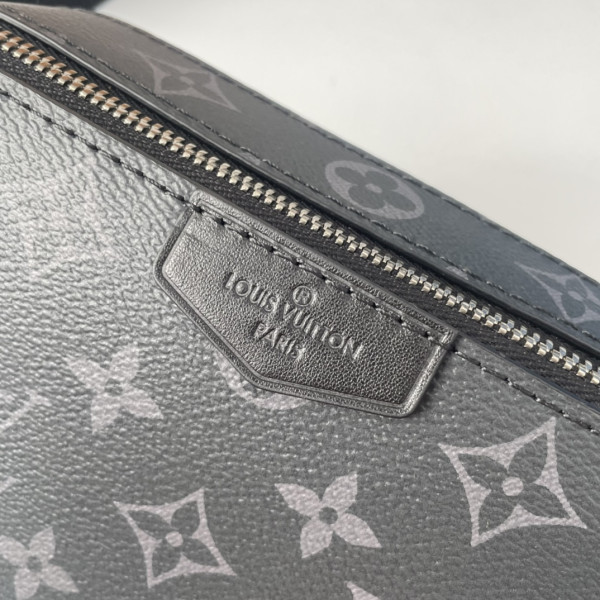 l0*is V*t0n alpha wearable wallet