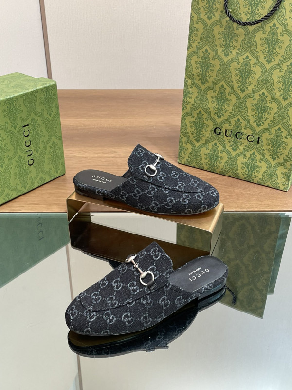 G*u*i princetown slipper