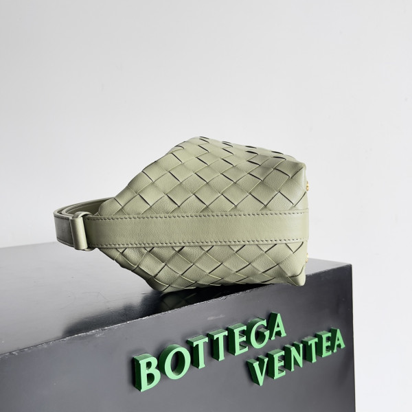 bo*te*ga Ve*ne*ta candy wallace-22*13*9cm