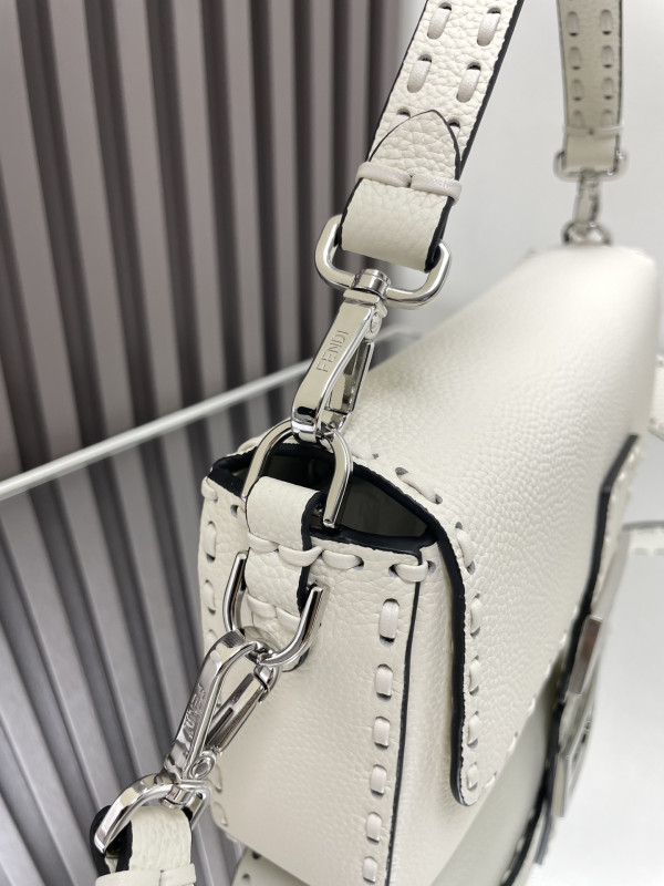 F**di baguette-26*13*6cm