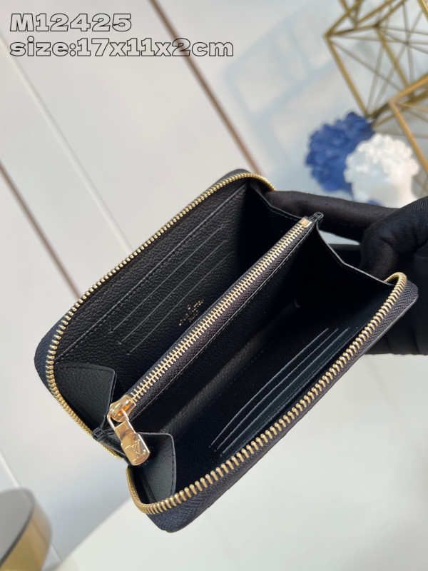 l0*is V*t0n margot wallet