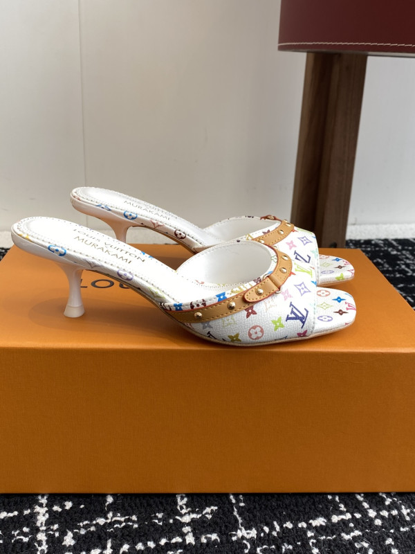 l0*is V*t0n slippers