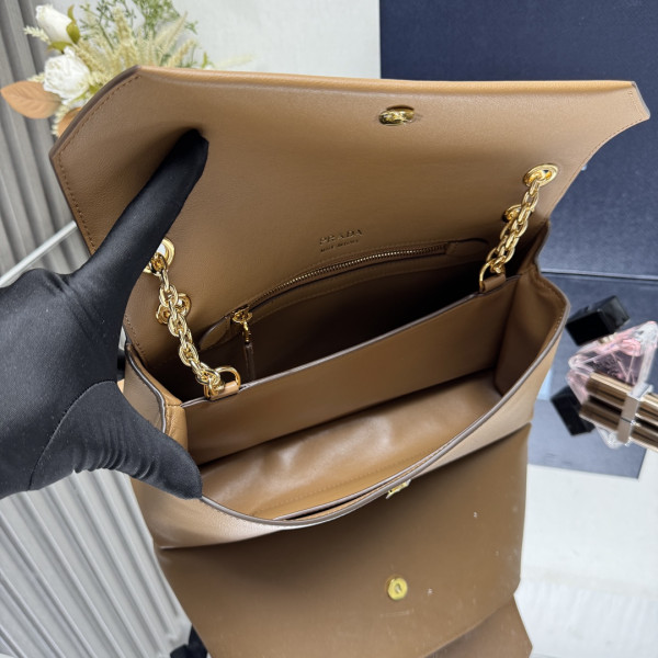 Pra*a doux medium leather shoulder bag-29*16*9.5cm