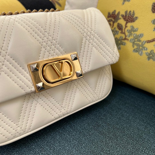 VALENTINO GARAVANI QUILTIE - 19*13*6CM