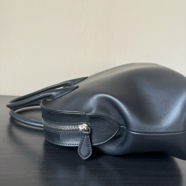 T*e R0w agnes bag - 32*11*20cm