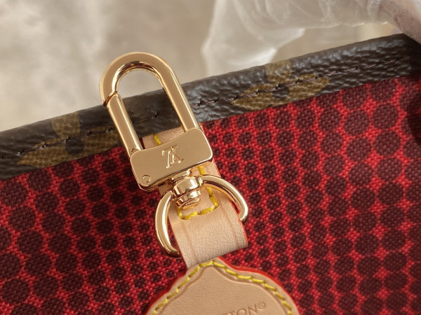 l0*is V*t0n x yk onthego mm